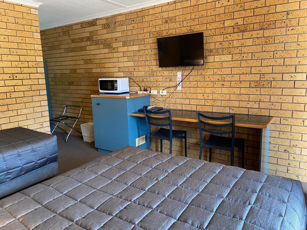 Newell Motor Inn Narrandera Buitenkant foto