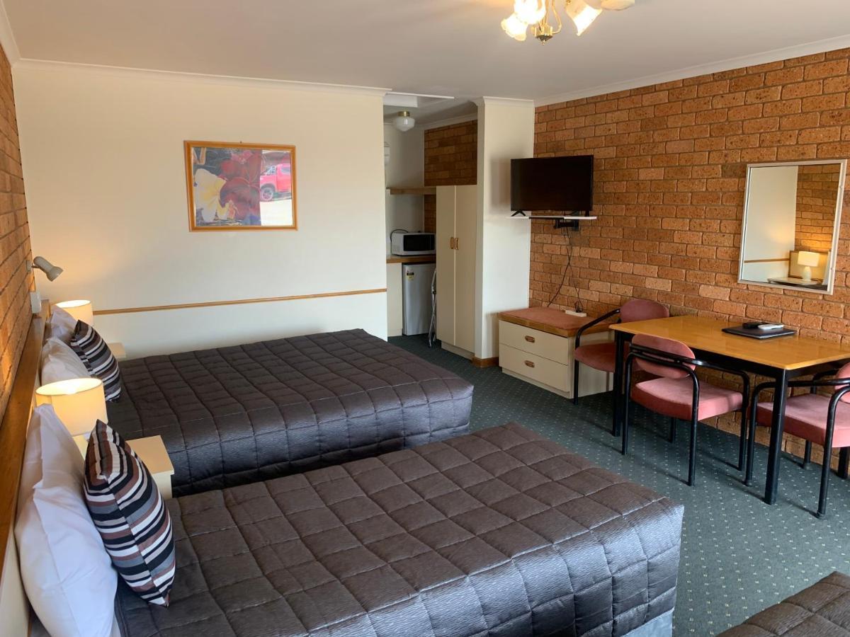 Newell Motor Inn Narrandera Buitenkant foto